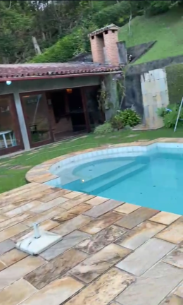 Imagem Casa de Condomínio com 4 Quartos à Venda, 351 m² em Carlos Guinle - Teresópolis
