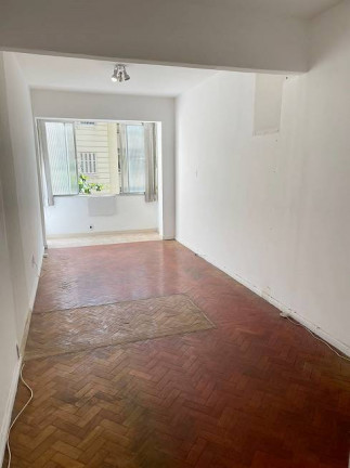 Imagem Apartamento com 1 Quarto à Venda, 35 m² em Copacabana - Rio de Janeiro Imagem Apartamento com 1 Quarto à Venda, 35 m² em Copacabana - Rio de Janeiro