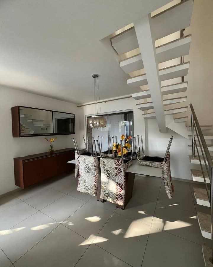 Imagem Casa com 4 Quartos à Venda, 200 m²em Vila Praiana - Lauro de Freitas Imagem Casa com 4 Quartos à Venda, 200 m²em Vila Praiana - Lauro de Freitas