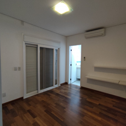 Imagem Casa de Condomínio com 5 Quartos à Venda, 400 m²em Medeiros - Jundiaí