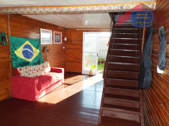 Imagem Sobrado com 2 Quartos à Venda, 120 m² em Laranjal - Pelotas
