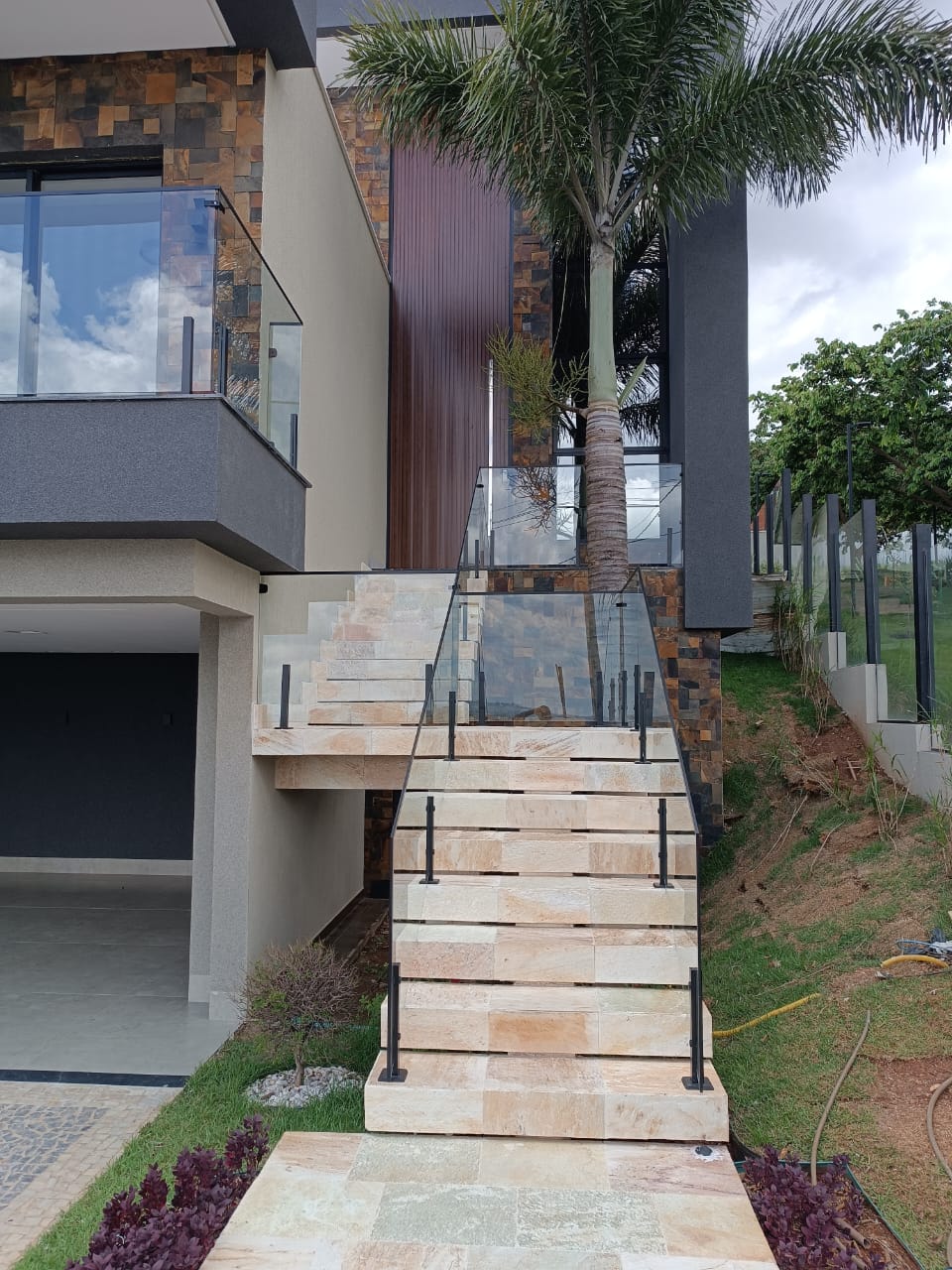 Imagem Sobrado com 4 Quartos à Venda, 263 m²em Jardins Nápoles - Senador Canedo Imagem Sobrado com 4 Quartos à Venda, 263 m²em Jardins Nápoles - Senador Canedo