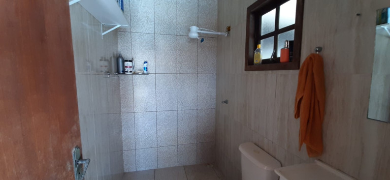Imagem Sobrado com 3 Quartos à Venda, 300 m² em Parque Balneário Maria Helena - Caraguatatuba
