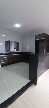 Imagem Casa com 3 Quartos à Venda, 167 m² em Vila Santos Dumont - Ourinhos Imagem Casa com 3 Quartos à Venda, 167 m² em Vila Santos Dumont - Ourinhos