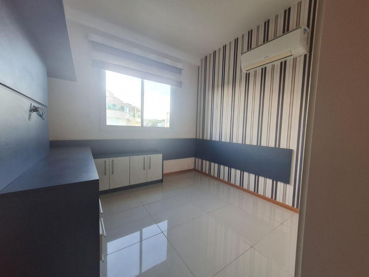 Imagem Apartamento com 3 Quartos à Venda, 105 m²em Camboinhas - Niterói Imagem Apartamento com 3 Quartos à Venda, 105 m²em Camboinhas - Niterói