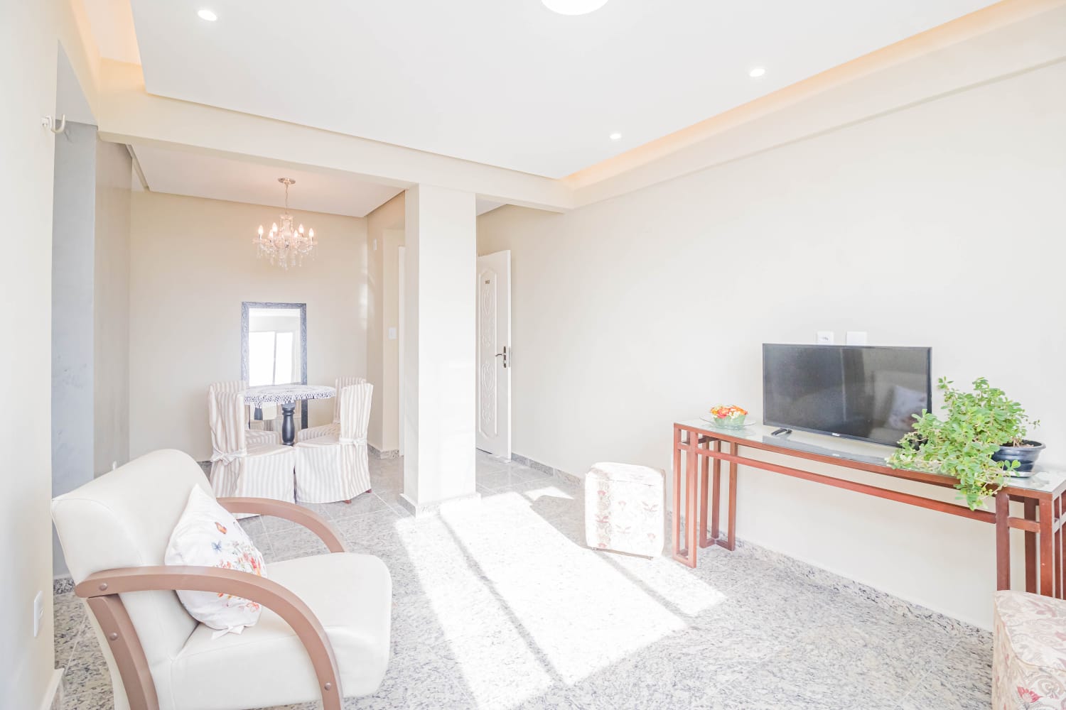 Imagem Apartamento com 2 Quartos à Venda, 70 m²em Canudos - Belém