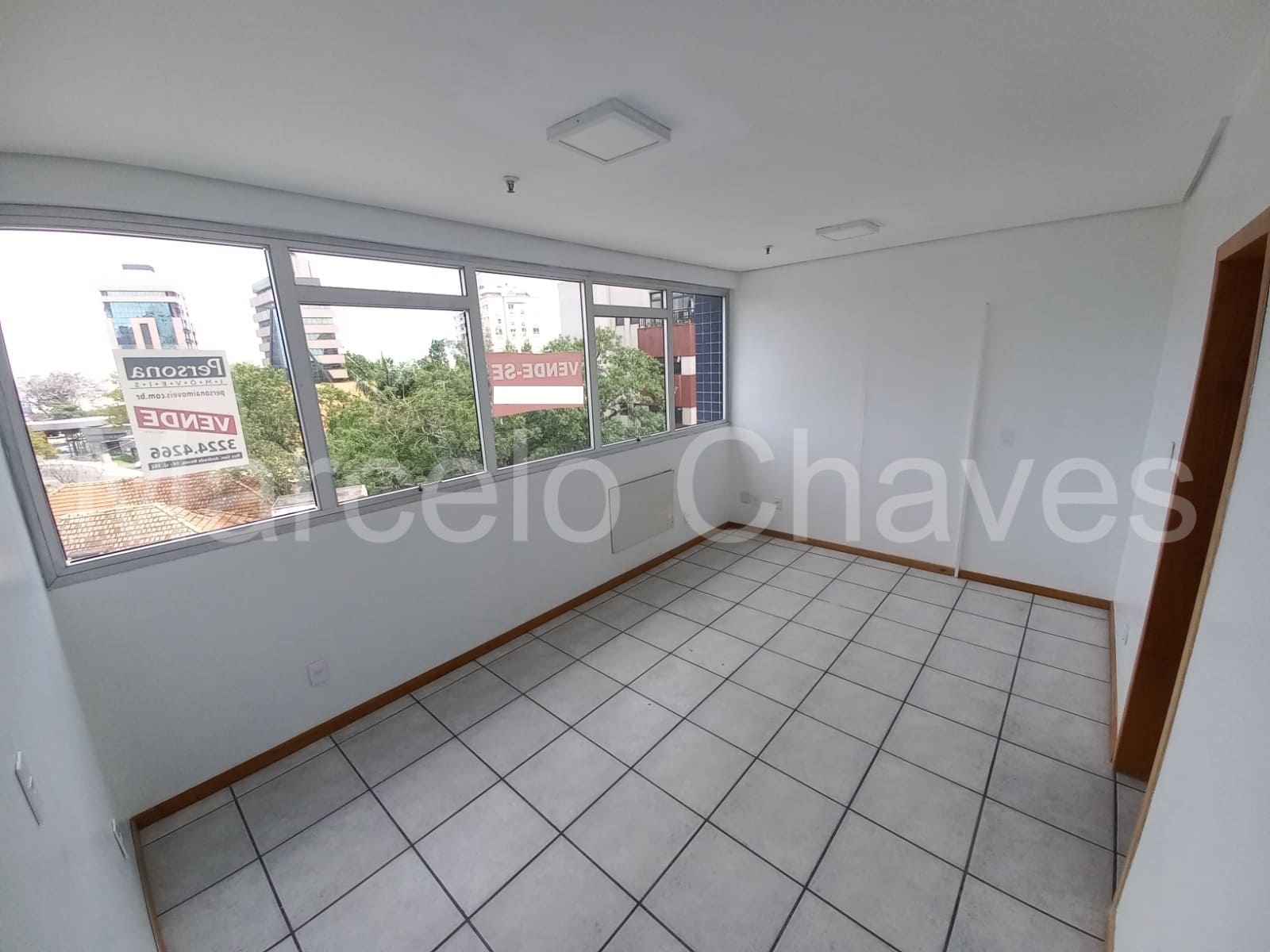 Imagem Sala Comercial à Venda, 28 m² em Higienópolis - Porto Alegre Imagem Sala Comercial à Venda, 28 m² em Higienópolis - Porto Alegre