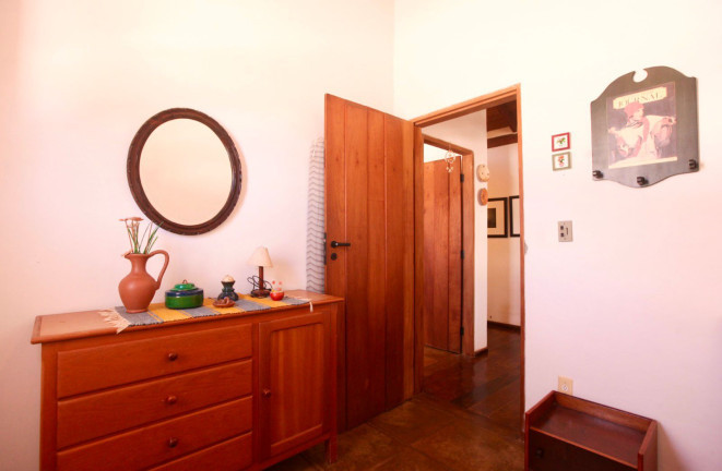 Imagem Casa com 3 Quartos à Venda, em Centro - Pirenópolis Imagem Casa com 3 Quartos à Venda, em Centro - Pirenópolis
