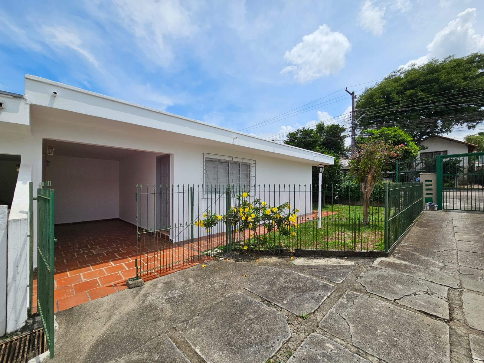 Imagem Casa com 3 Quartos à Venda, 123 m²em Bairro Alto - Curitiba Imagem Casa com 3 Quartos à Venda, 123 m²em Bairro Alto - Curitiba