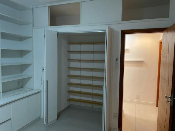 Imagem Apartamento com 3 Quartos à Venda, 110 m² em Icaraí - Niterói