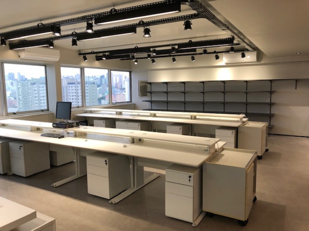 Imagem Sala Comercial para Alugar, 218 m²em Centro - São Paulo
