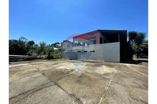 Imagem Galpão à Venda ou Locação, 296 m²em Bom Retiro - São José dos Campos Imagem Galpão à Venda ou Locação, 296 m²em Bom Retiro - São José dos Campos