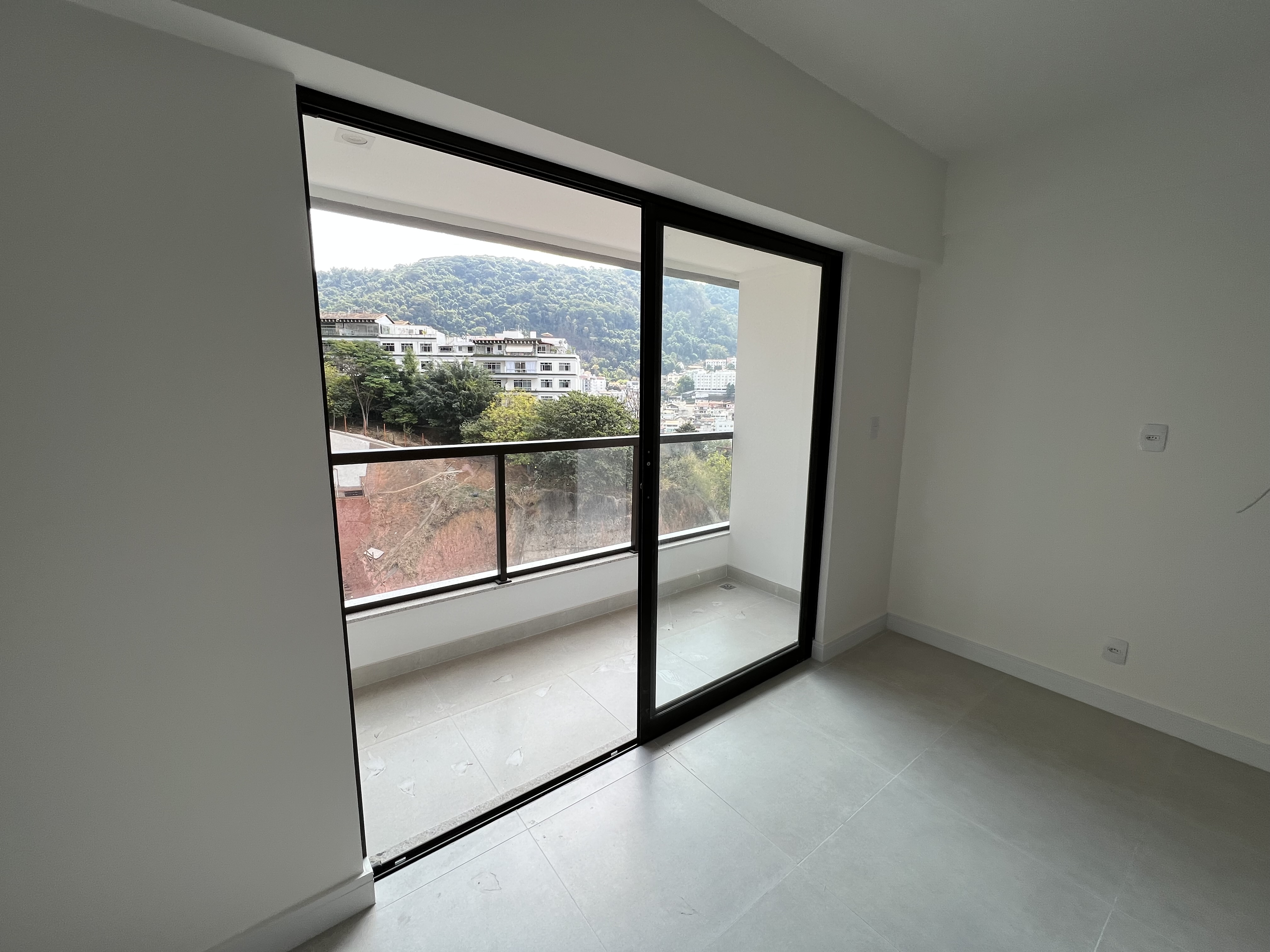 Imagem Studio com 1 Quarto à Venda, 34 m² em São Mateus - Juiz de Fora Imagem Studio com 1 Quarto à Venda, 34 m² em São Mateus - Juiz de Fora