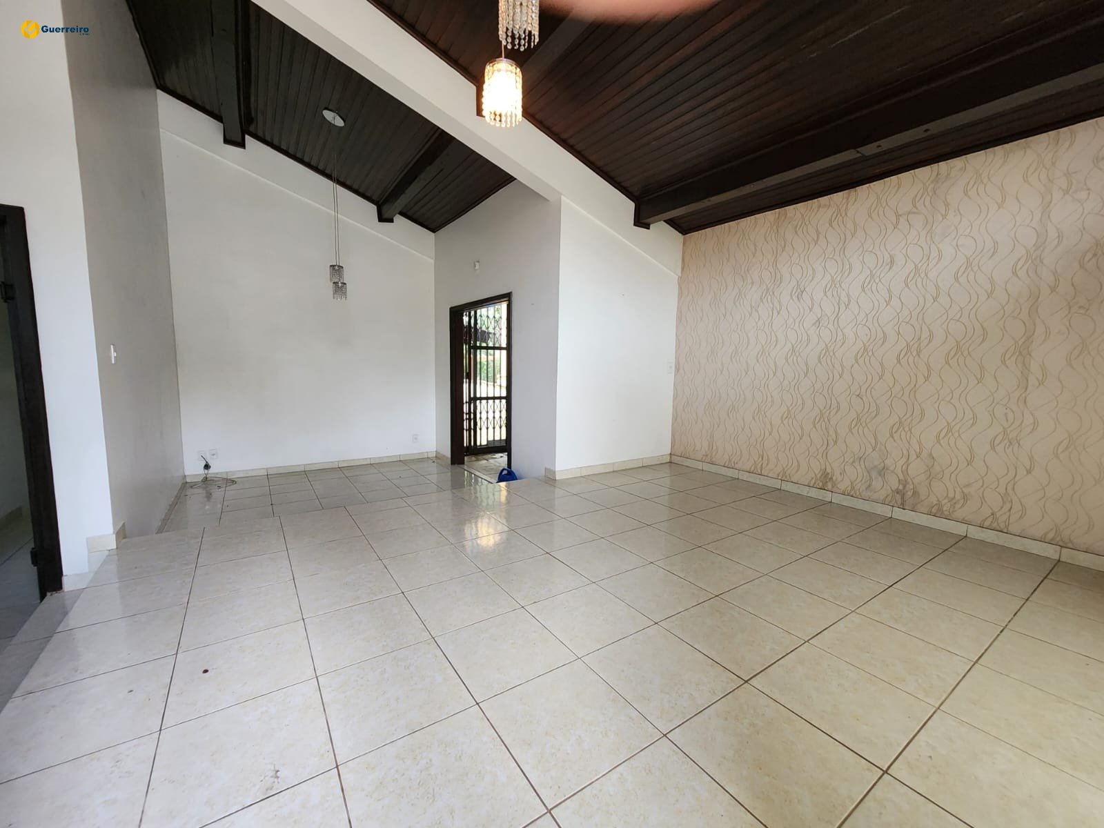 Imagem Casa com 3 Quartos à Venda, 190 m² em Trindade - Florianópolis Imagem Casa com 3 Quartos à Venda, 190 m² em Trindade - Florianópolis