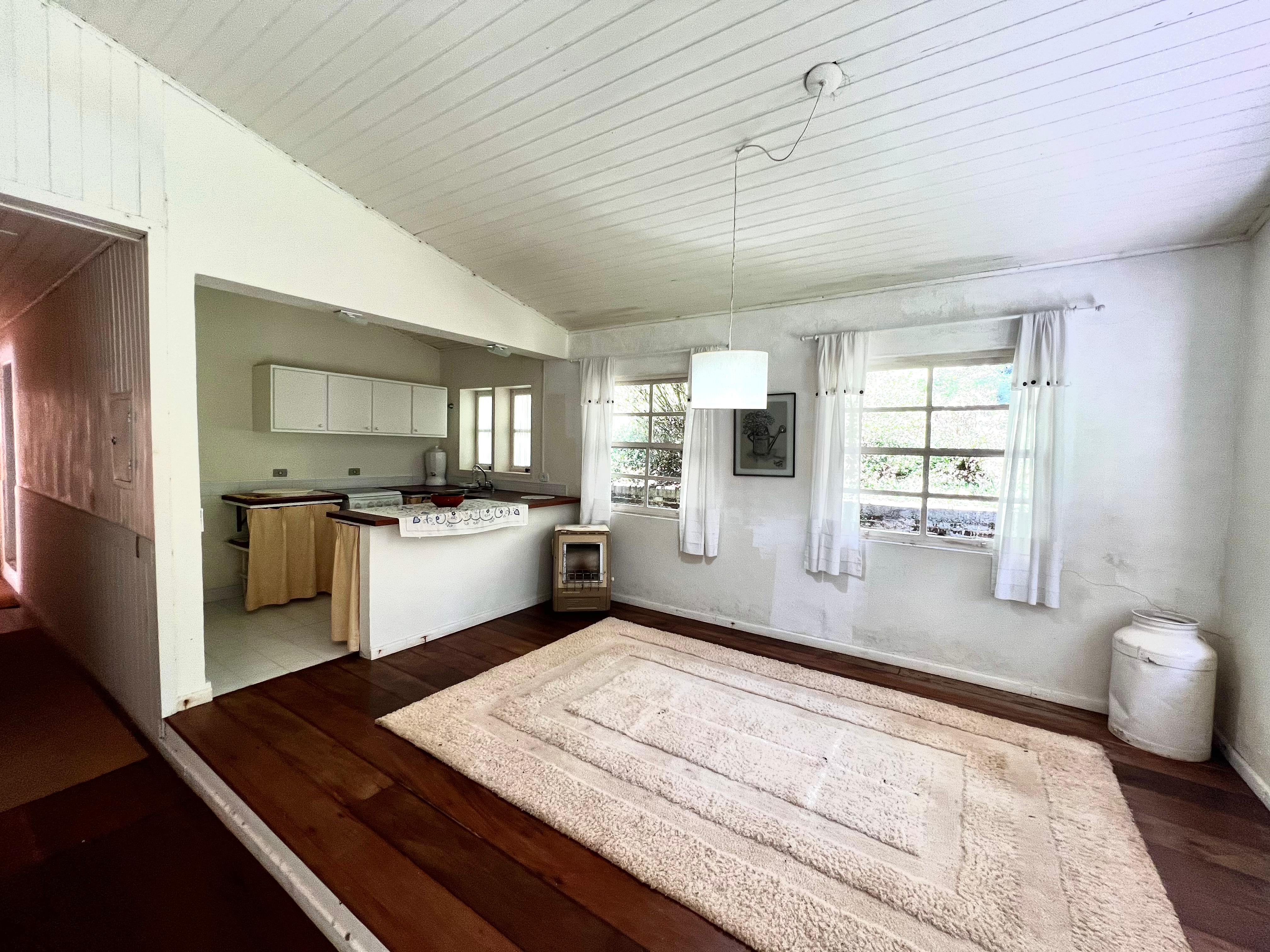 Imagem Casa com 4 Quartos à Venda, 2 m²em Vila Inglesa - Campos do Jordão Imagem Casa com 4 Quartos à Venda, 2 m²em Vila Inglesa - Campos do Jordão