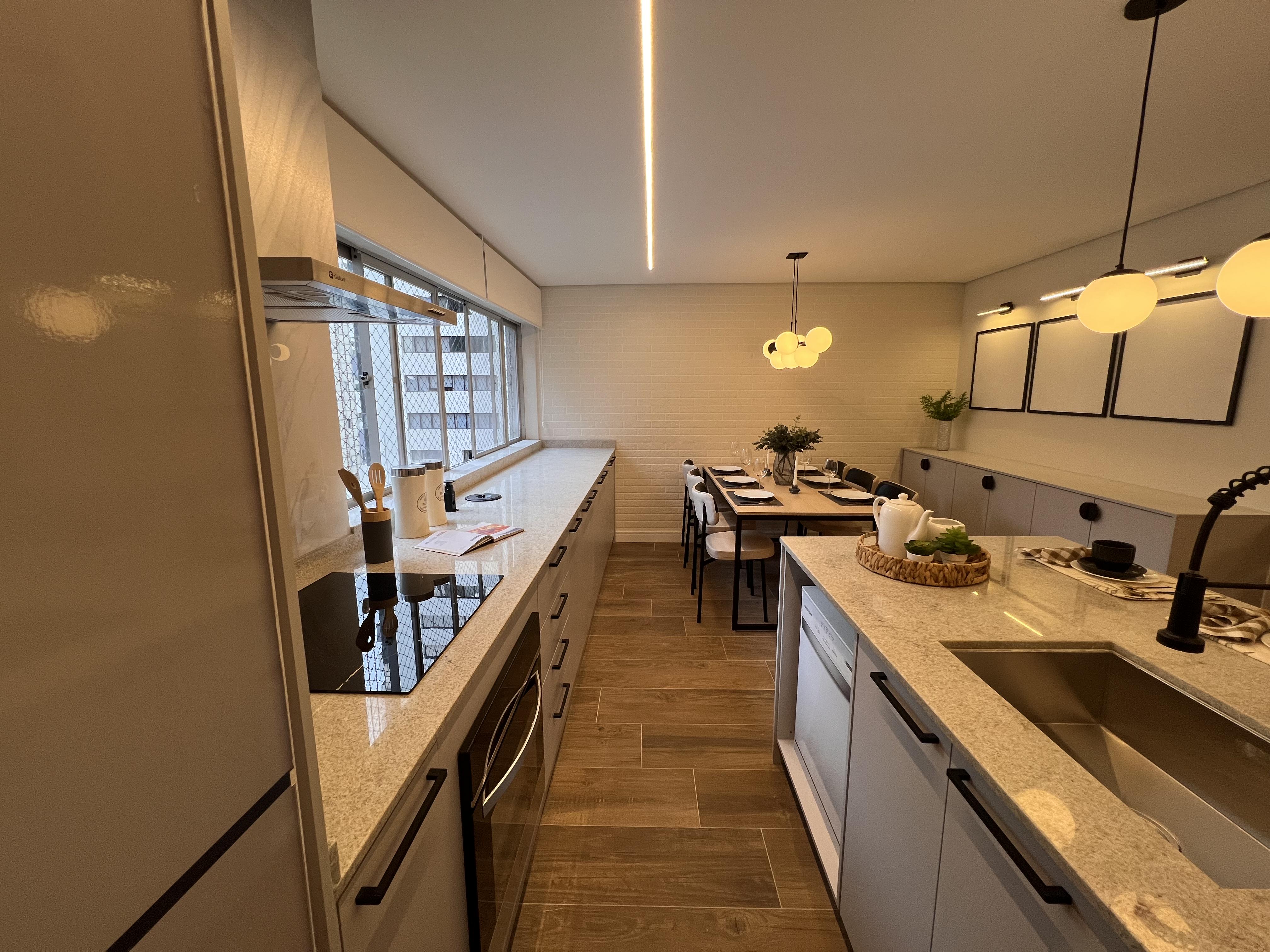 Imagem Apartamento com 2 Quartos à Venda, 72 m² em Bigorrilho - Curitiba Imagem Apartamento com 2 Quartos à Venda, 72 m² em Bigorrilho - Curitiba