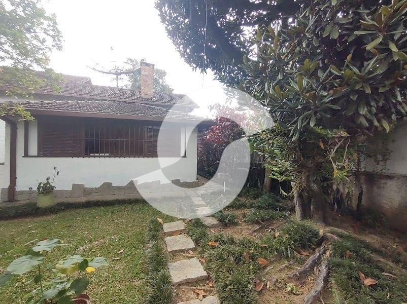 Imagem Casa com 3 Quartos à Venda ou Locação, 318 m² em Várzea - Teresópolis Imagem Casa com 3 Quartos à Venda ou Locação, 318 m² em Várzea - Teresópolis