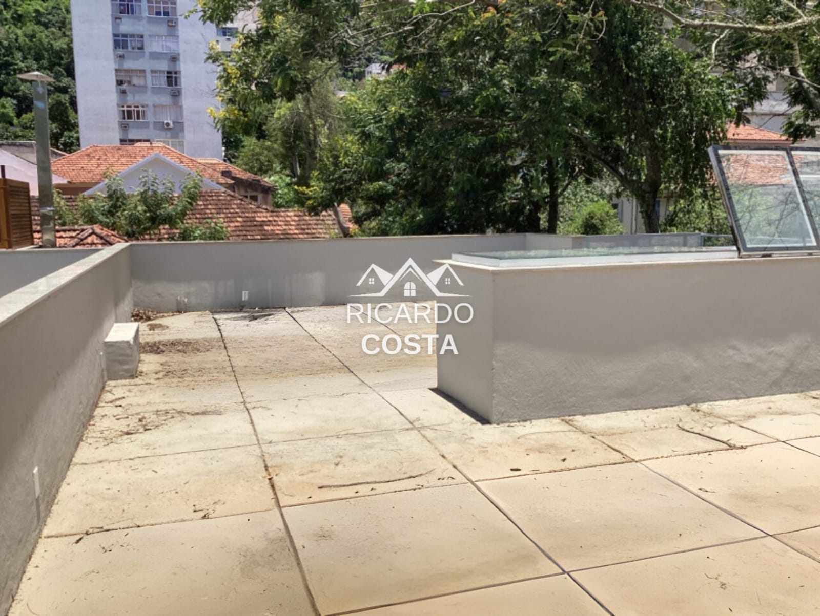 Imagem Cobertura com 2 Quartos à Venda ou Locação, 190 m² em Humaitá - Rio de Janeiro Imagem Cobertura com 2 Quartos à Venda ou Locação, 190 m² em Humaitá - Rio de Janeiro
