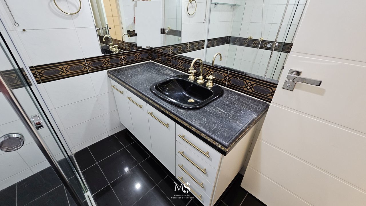 Imagem Apartamento com 3 Quartos à Venda, 168 m² em Asa Norte - Brasília