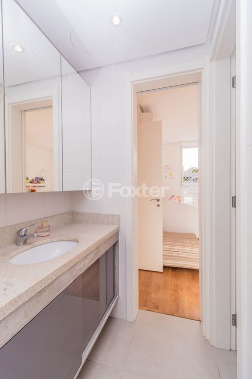 Imagem Apartamento com 3 Quartos à Venda, 110 m²em Auxiliadora - Porto Alegre Imagem Apartamento com 3 Quartos à Venda, 110 m²em Auxiliadora - Porto Alegre
