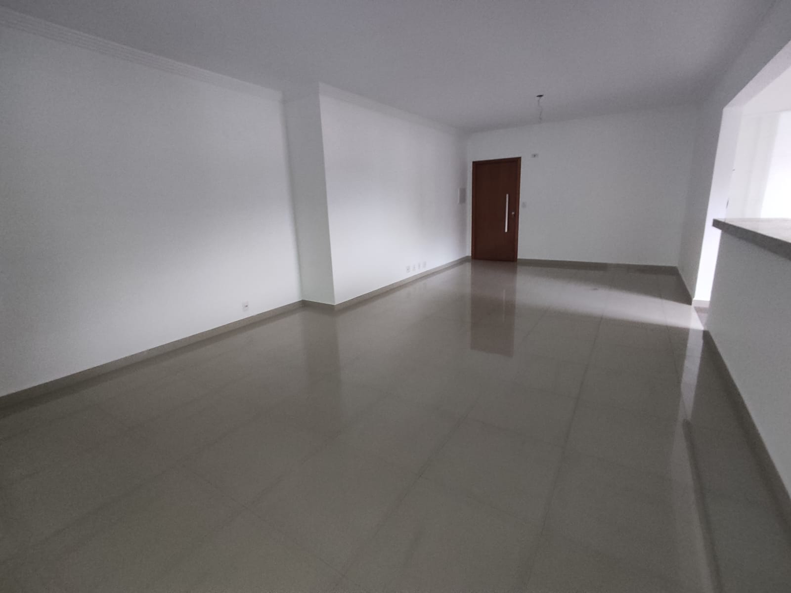 Imagem Apartamento com 3 Quartos à Venda, 170 m²em Tupi - Praia Grande Imagem Apartamento com 3 Quartos à Venda, 170 m²em Tupi - Praia Grande