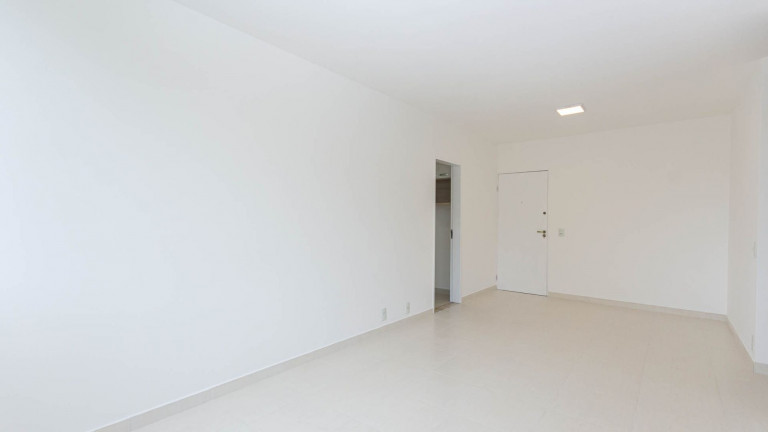 Imagem Apartamento com 3 Quartos à Venda, 80 m² em Laranjeiras - Rio de Janeiro Imagem Apartamento com 3 Quartos à Venda, 80 m² em Laranjeiras - Rio de Janeiro