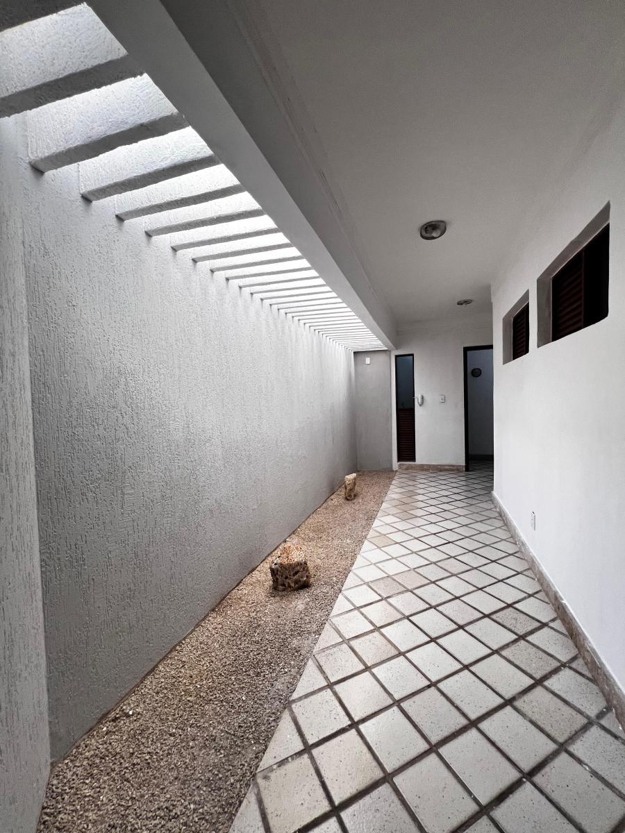 Imagem Casa com 3 Quartos à Venda, 391 m²em Capim Macio - Natal Imagem Casa com 3 Quartos à Venda, 391 m²em Capim Macio - Natal
