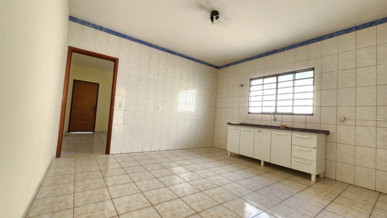 Imagem Casa com 3 Quartos à Venda, 141 m²em Jardim Macarenko - Sumaré