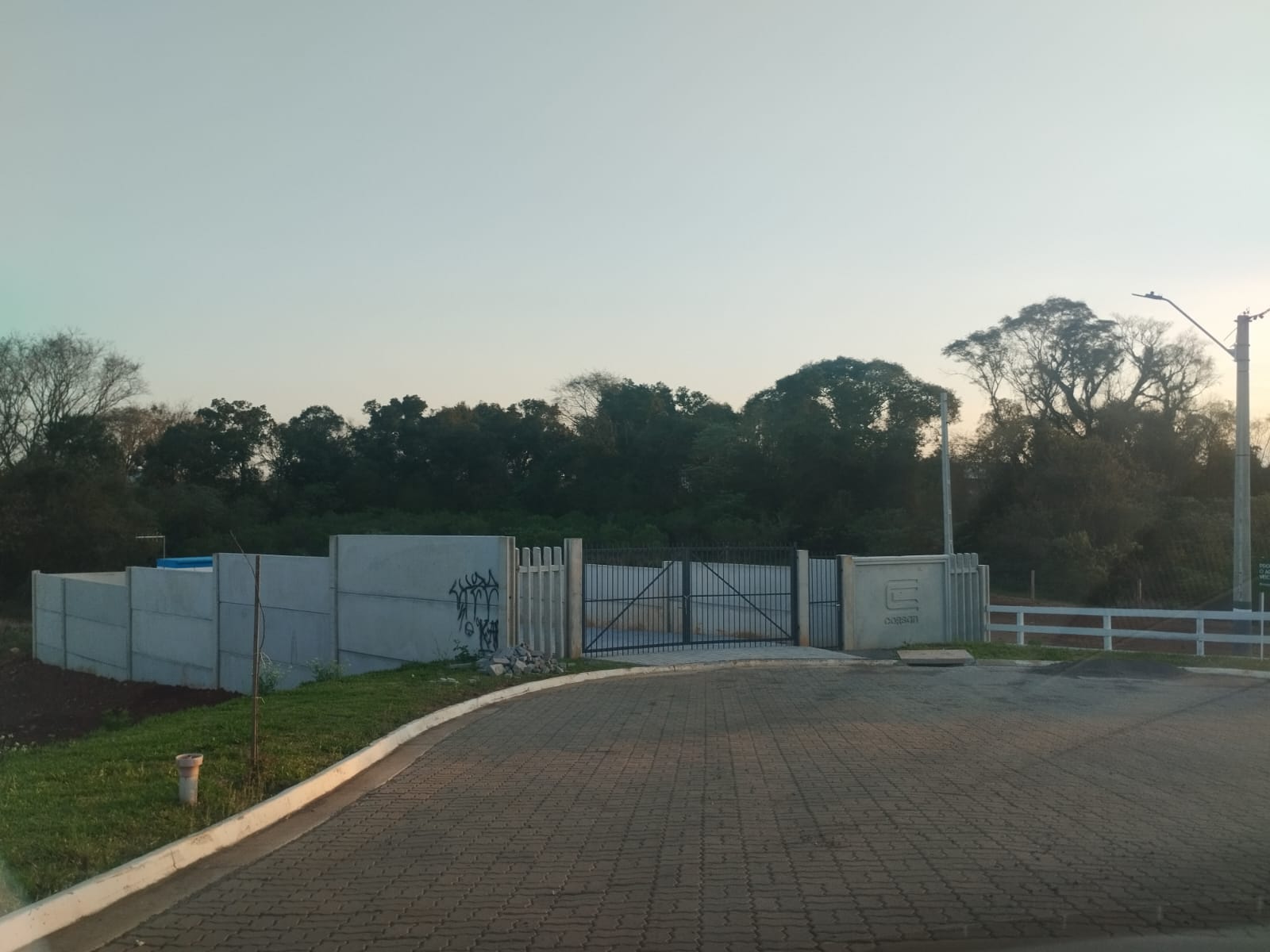 Imagem Terreno à Venda, 300 m² em Valinhos - Passo Fundo Imagem Terreno à Venda, 300 m² em Valinhos - Passo Fundo