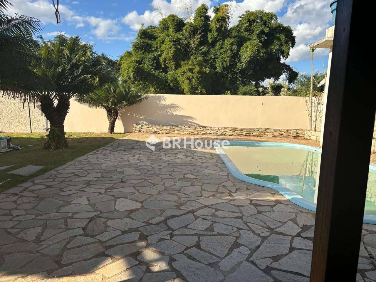 Imagem Casa de Condomínio com 3 Quartos à Venda, 250 m² em - Imagem Casa de Condomínio com 3 Quartos à Venda, 250 m² em -