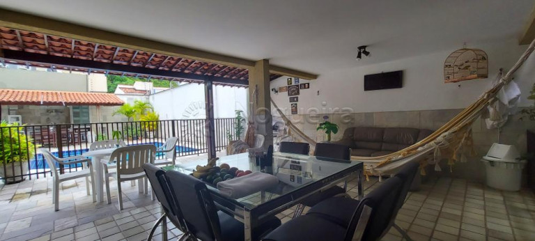 Imagem Casa com 3 Quartos à Venda, 476 m² em Monteiro - Recife
