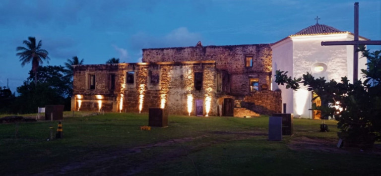 Imagem Casa de Condomínio com 2 Quartos à Venda,  em Praia do Forte - Mata de São João