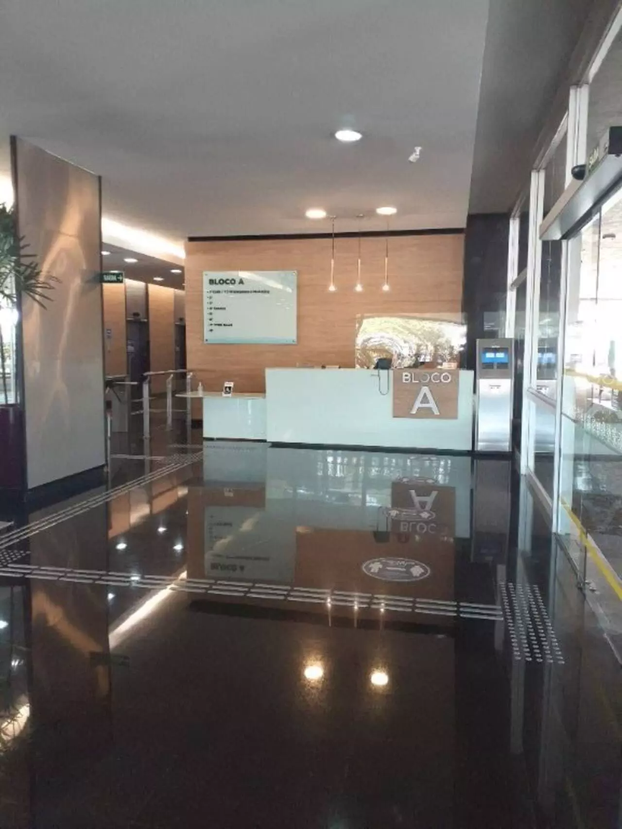 Imagem Sala Comercial à Venda ou Locação, 2.844 m² em Jardim São Luís - São Paulo