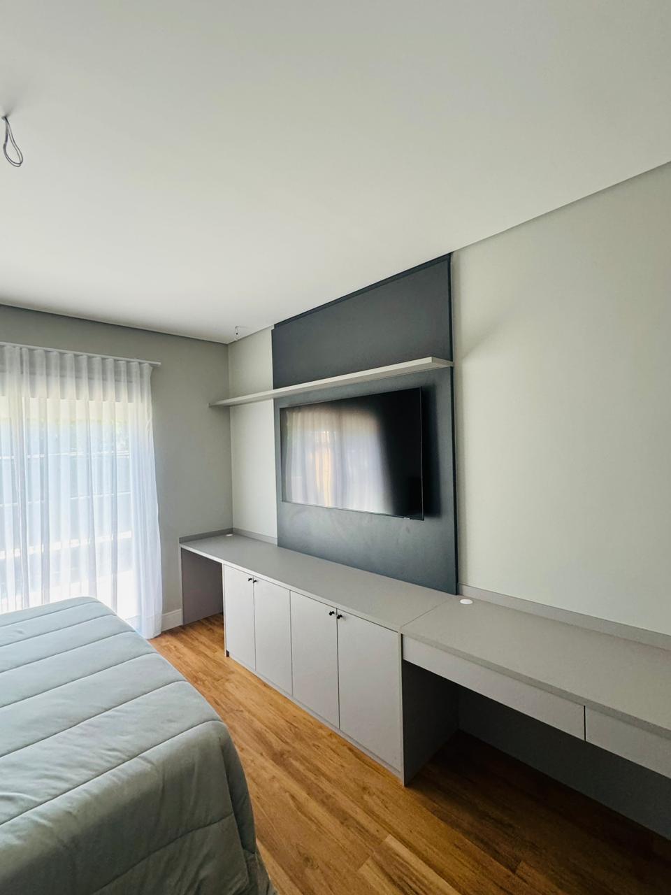 Imagem Casa de Condomínio com 3 Quartos à Venda, 240 m²em Medeiros - Jundiaí