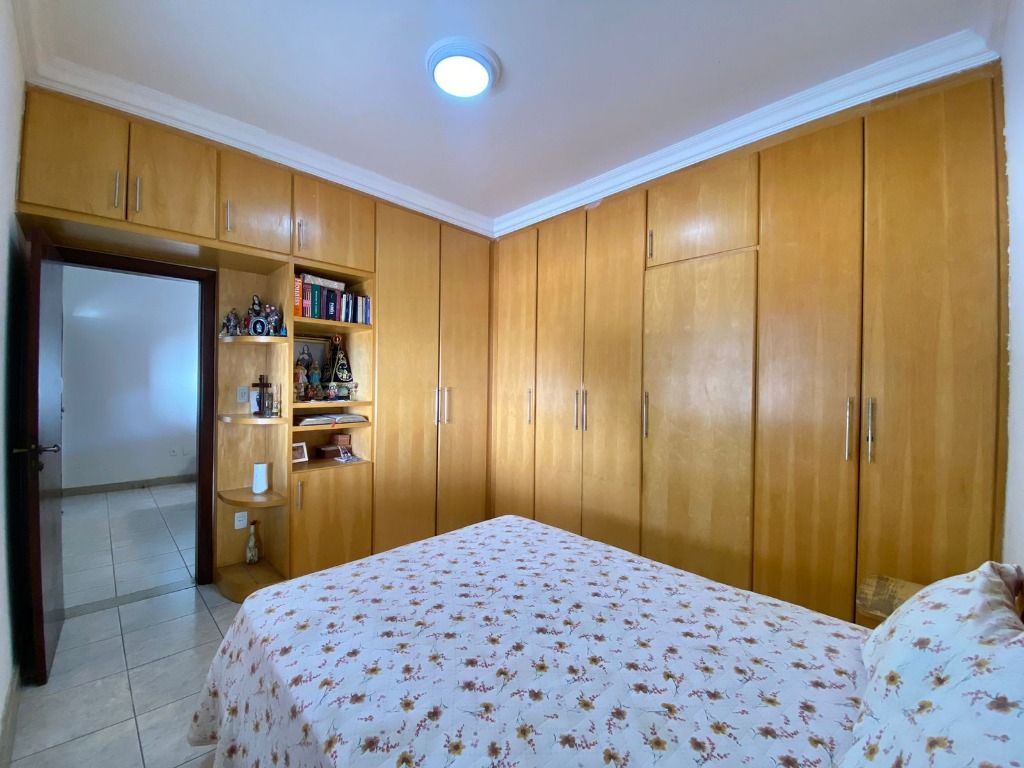 Imagem Casa com 3 Quartos à Venda, 250 m² em Santa Mônica - Belo Horizonte Imagem Casa com 3 Quartos à Venda, 250 m² em Santa Mônica - Belo Horizonte