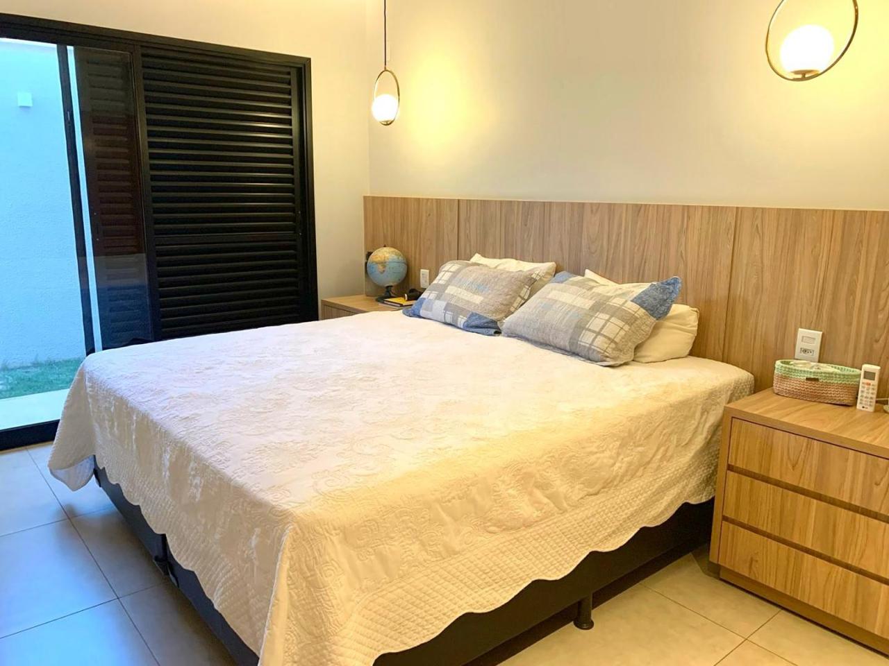 Imagem Casa de Condomínio com 3 Quartos à Venda, 271 m²em Portal Sul - Bela Vista de Goiás