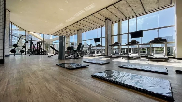 Imagem Apartamento com 4 Quartos à Venda, 233 m²em Real Parque - São Paulo