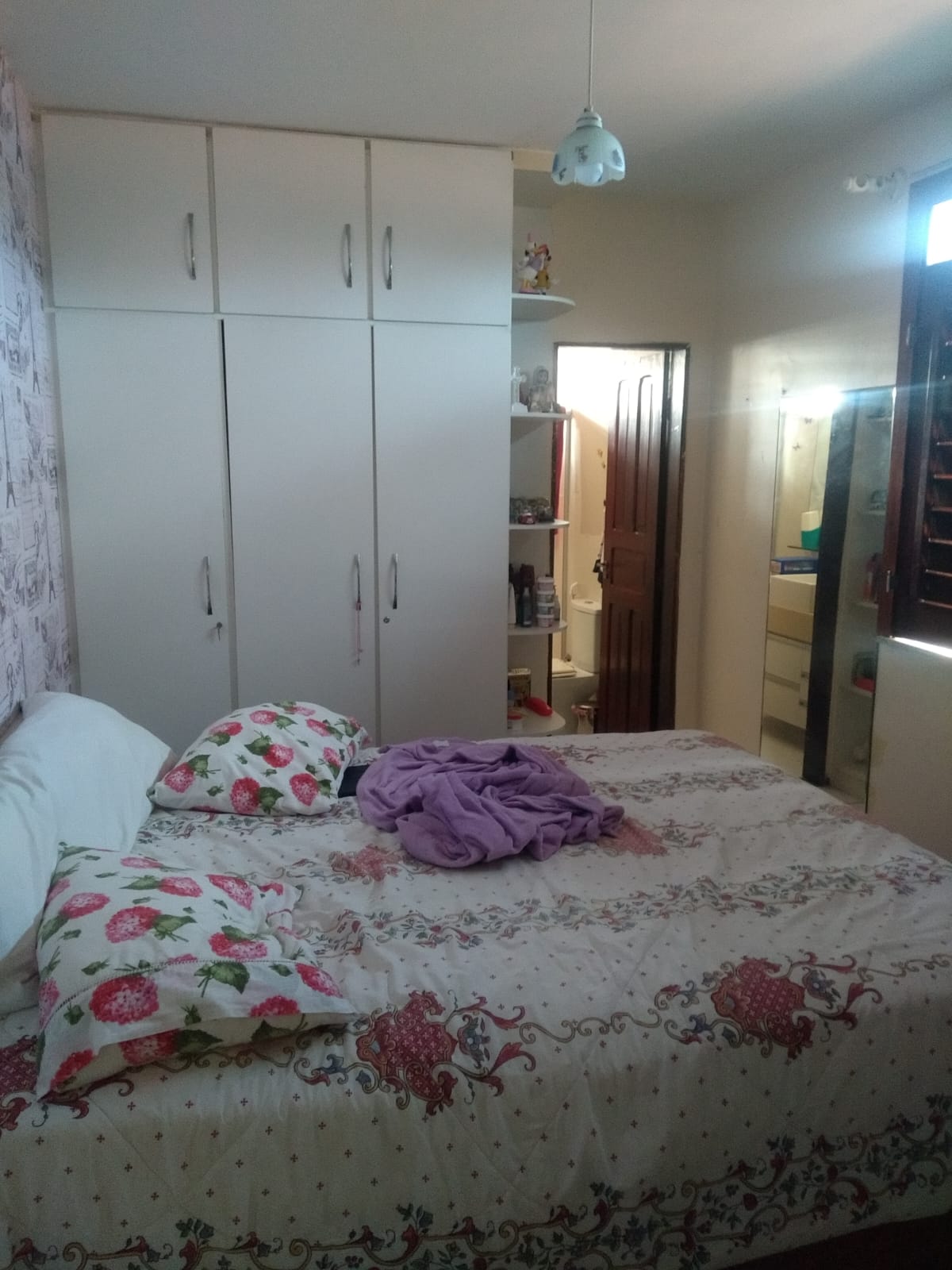 Imagem Casa com 4 Quartos à Venda, 250 m²em Cidade dos Funcionários - Fortaleza Imagem Casa com 4 Quartos à Venda, 250 m²em Cidade dos Funcionários - Fortaleza