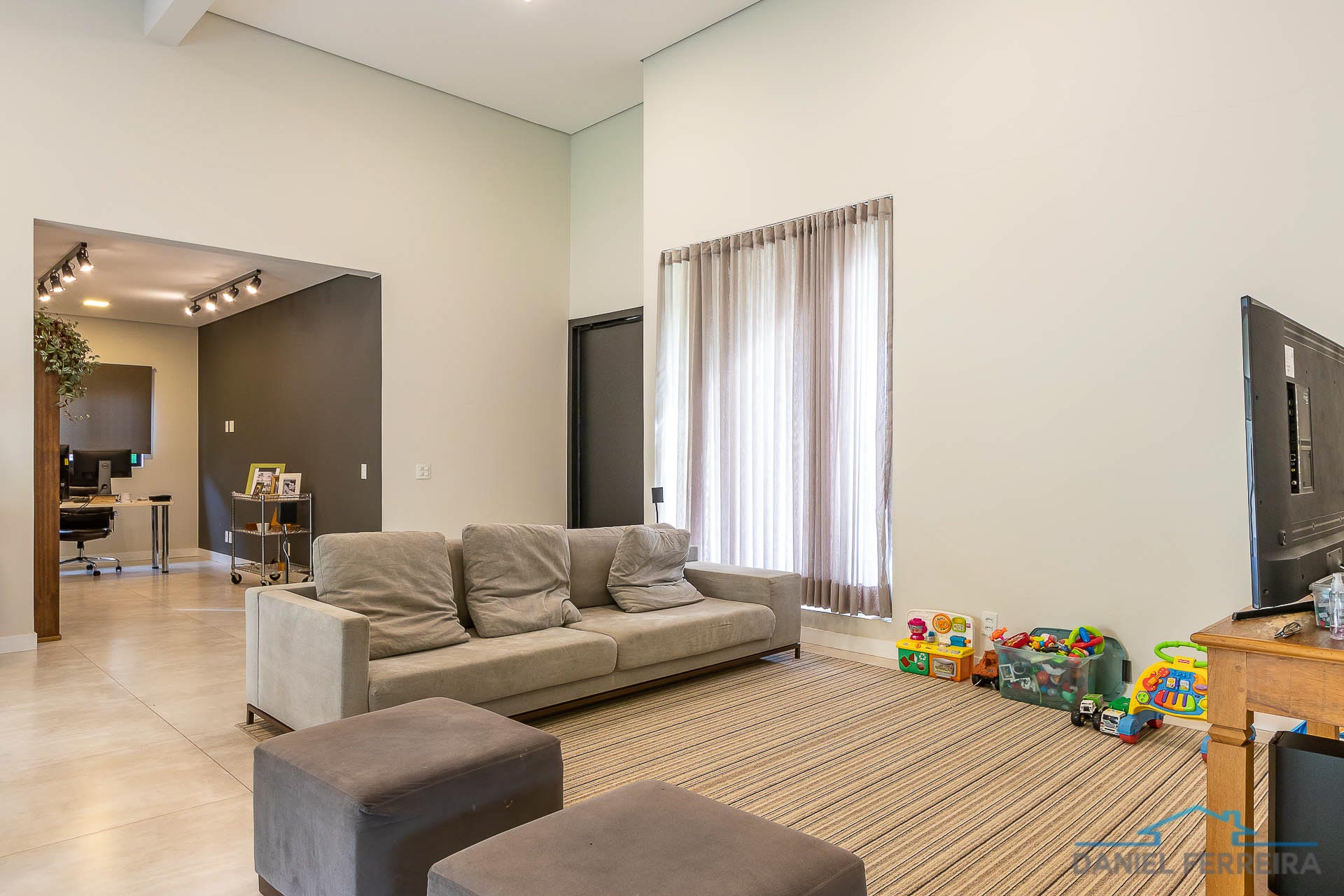 Imagem Casa de Condomínio com 3 Quartos à Venda, 240 m² em Setor Habitacional Tororó (Jardim Botânico) - Brasília Imagem Casa de Condomínio com 3 Quartos à Venda, 240 m² em Setor Habitacional Tororó (Jardim Botânico) - Brasília