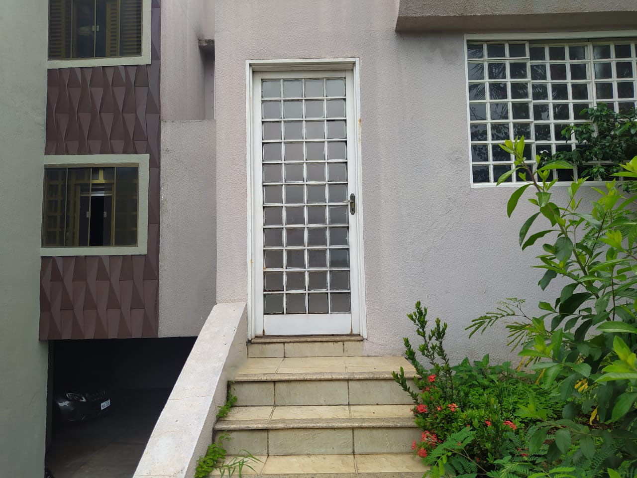 Imagem Casa de Condomínio com 3 Quartos à Venda, 200 m²em Jardim Ana Lúcia - Goiânia