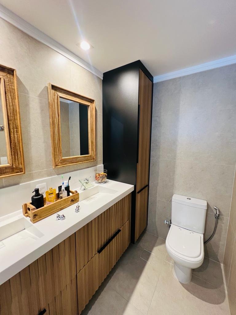 Imagem Apartamento com 3 Quartos à Venda, 181 m²em Cambuí - Campinas