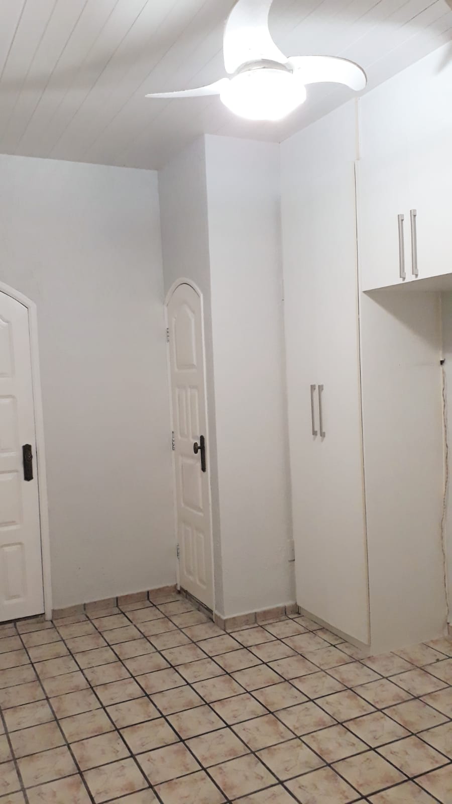 Imagem Casa com 4 Quartos para Alugar, 1 m²em Marco - Belém Imagem Casa com 4 Quartos para Alugar, 1 m²em Marco - Belém