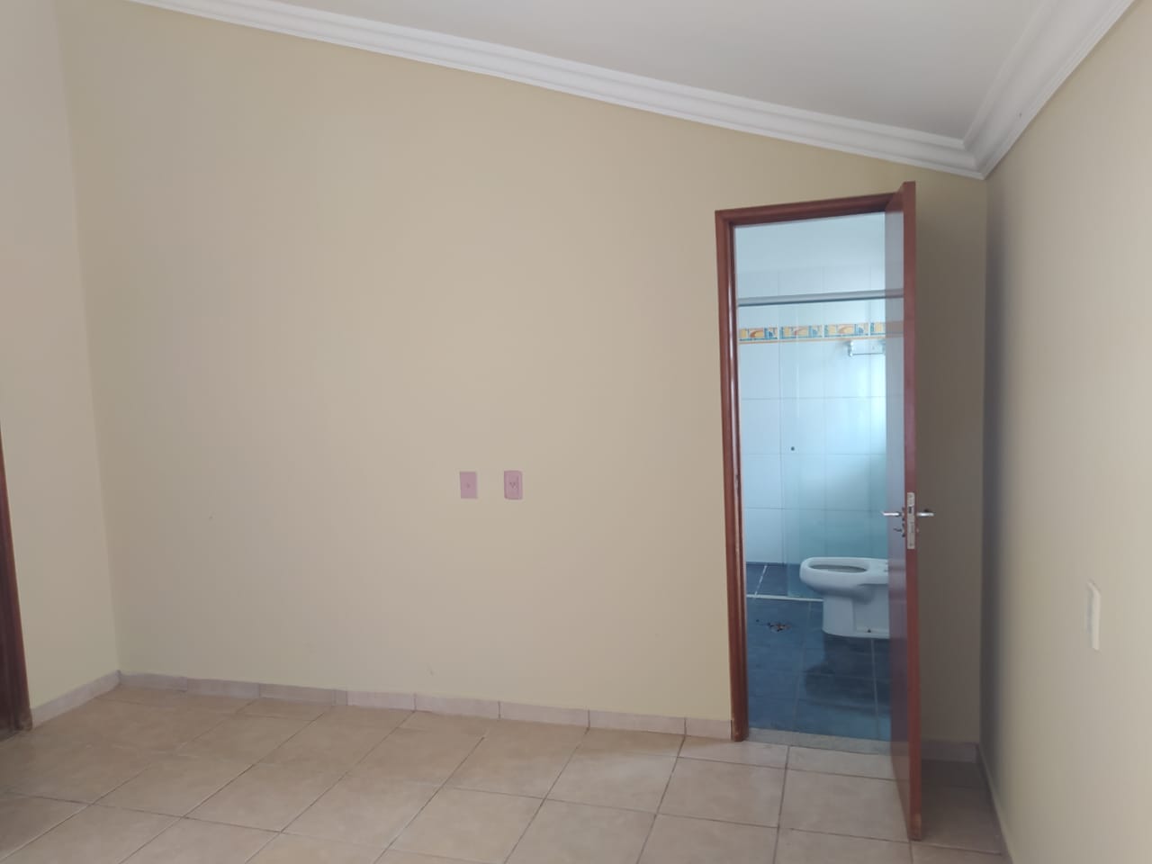 Imagem Casa de Condomínio com 3 Quartos à Venda, 200 m²em Jardim Ana Lúcia - Goiânia