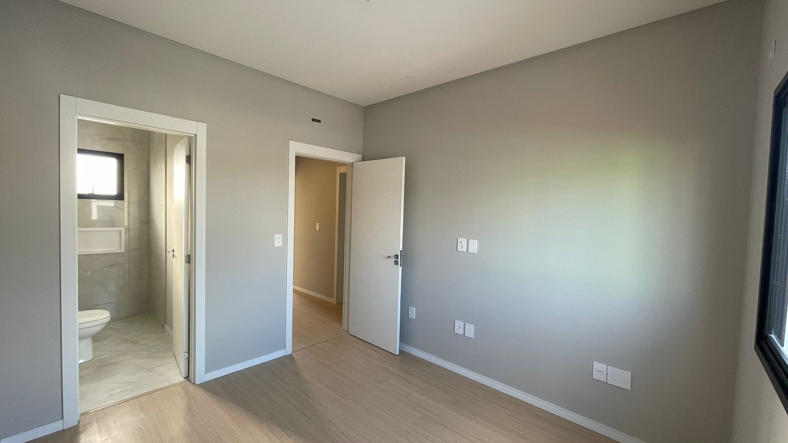 Imagem Sobrado com 3 Quartos à Venda, 124 m²em Centro - Camboriú Imagem Sobrado com 3 Quartos à Venda, 124 m²em Centro - Camboriú