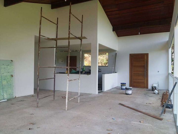 Imagem Casa com 3 Quartos à Venda, 350 m² em Várzea - Teresópolis