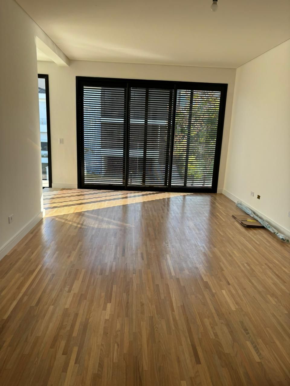 Imagem Casa com 4 Quartos à Venda, 418 m²em Tamboré - Santana de Parnaíba Imagem Casa com 4 Quartos à Venda, 418 m²em Tamboré - Santana de Parnaíba