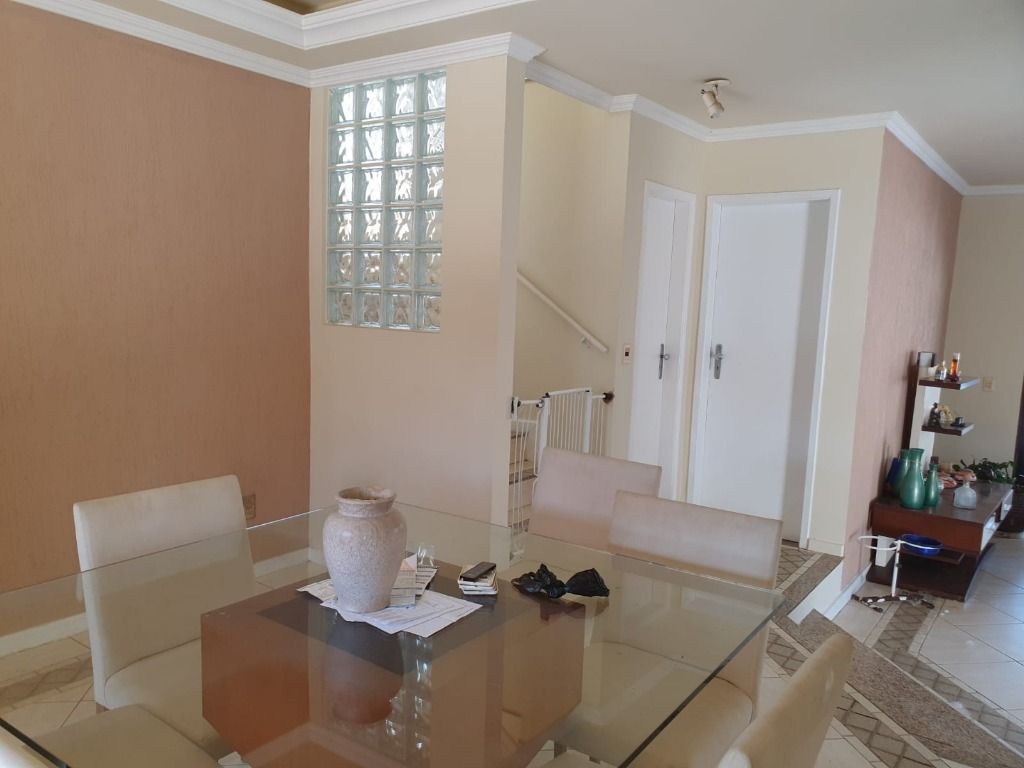 Imagem Casa com 3 Quartos à Venda, 226 m² em Badu - Niterói Imagem Casa com 3 Quartos à Venda, 226 m² em Badu - Niterói