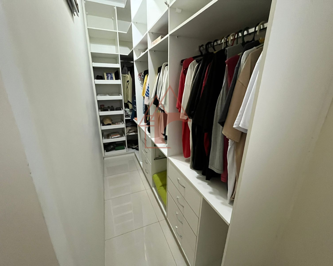 Imagem Sobrado com 3 Quartos à Venda, 155 m²em Vila Ponte Nova - Cubatão