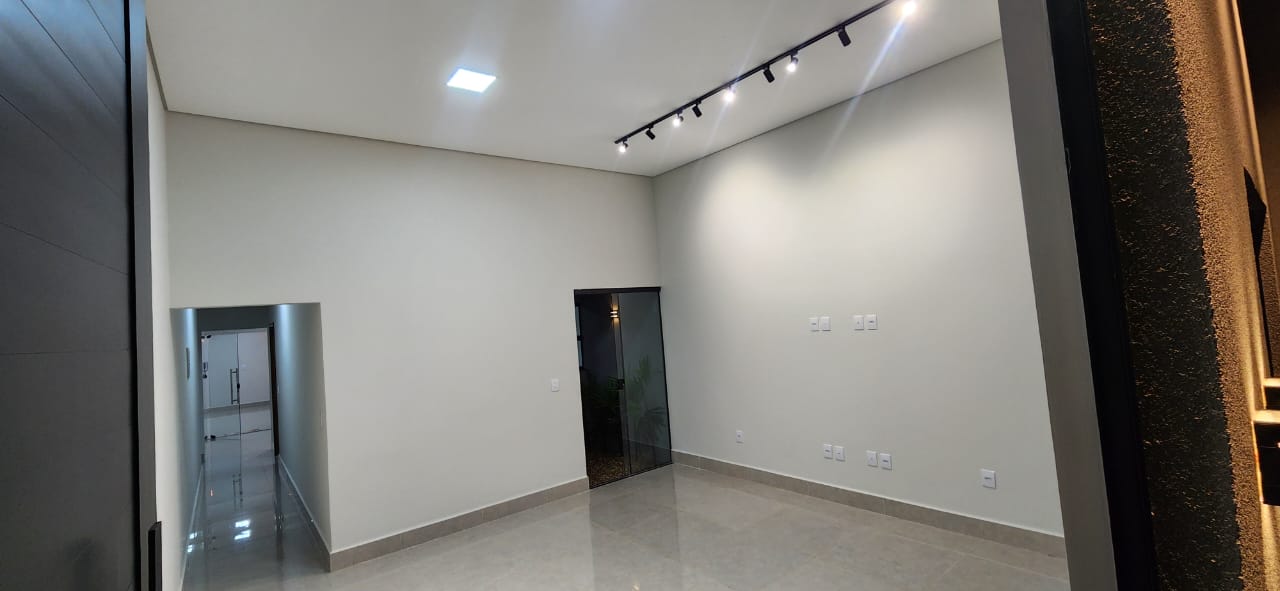 Imagem Casa com 3 Quartos à Venda, 200 m²em Granada - Uberlândia Imagem Casa com 3 Quartos à Venda, 200 m²em Granada - Uberlândia