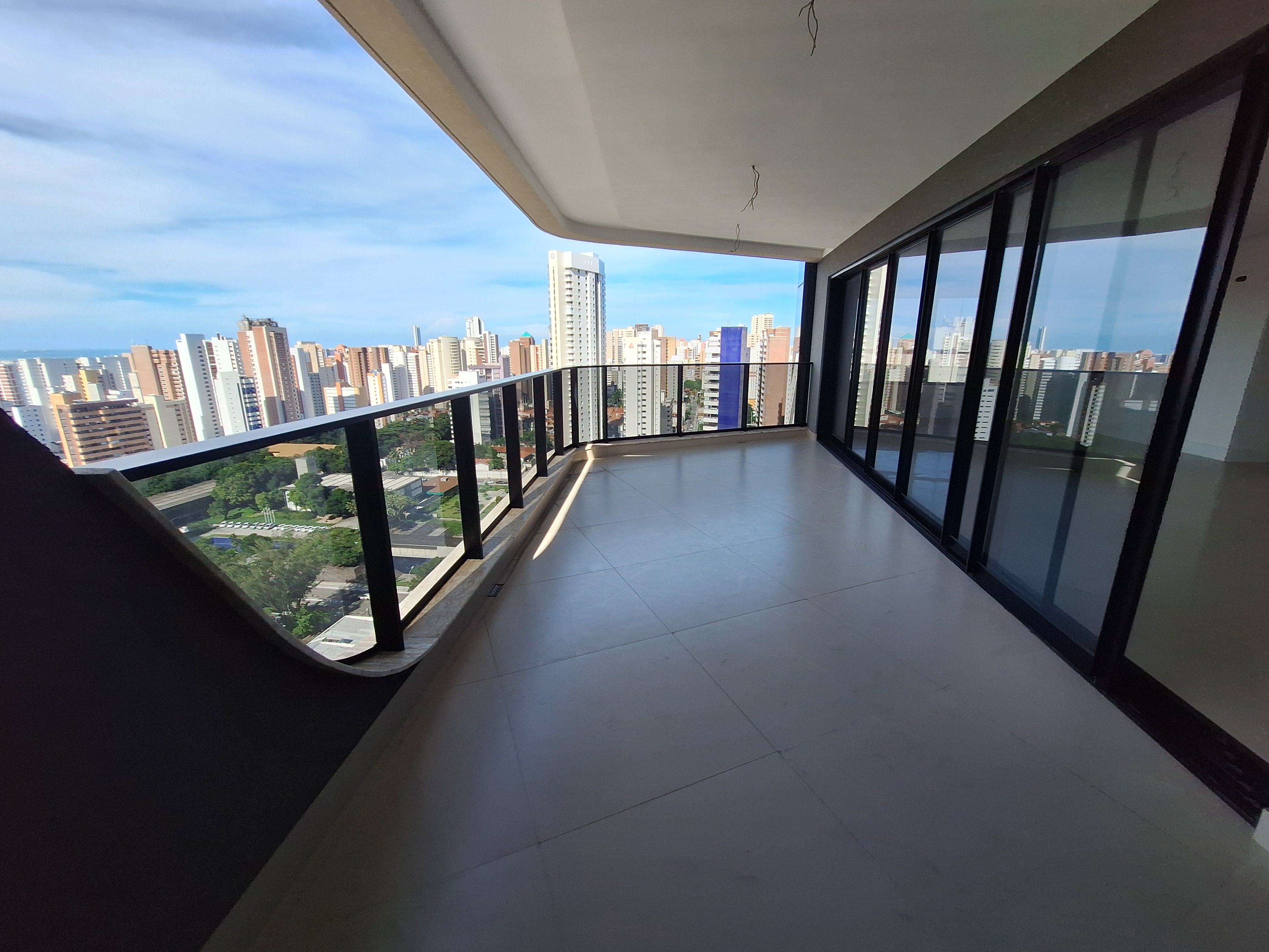 Imagem Apartamento com 4 Quartos à Venda, 254 m² em Meireles - Fortaleza